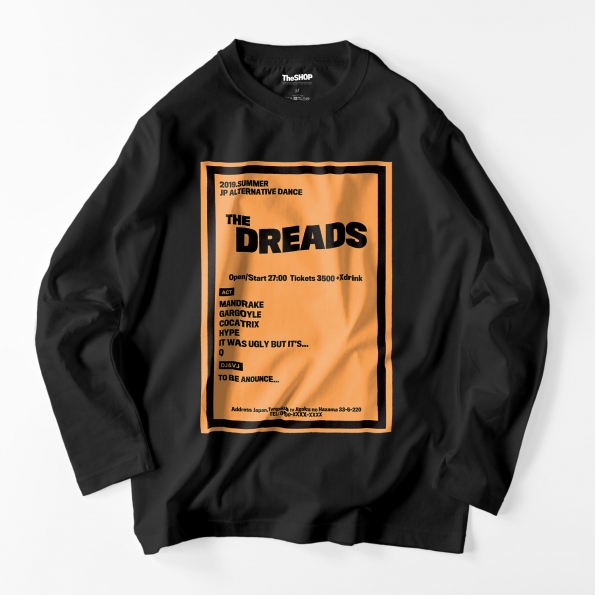 正面にTHE DREADSとオレンジ色でプリントされた黒い長袖Ｔシャツ